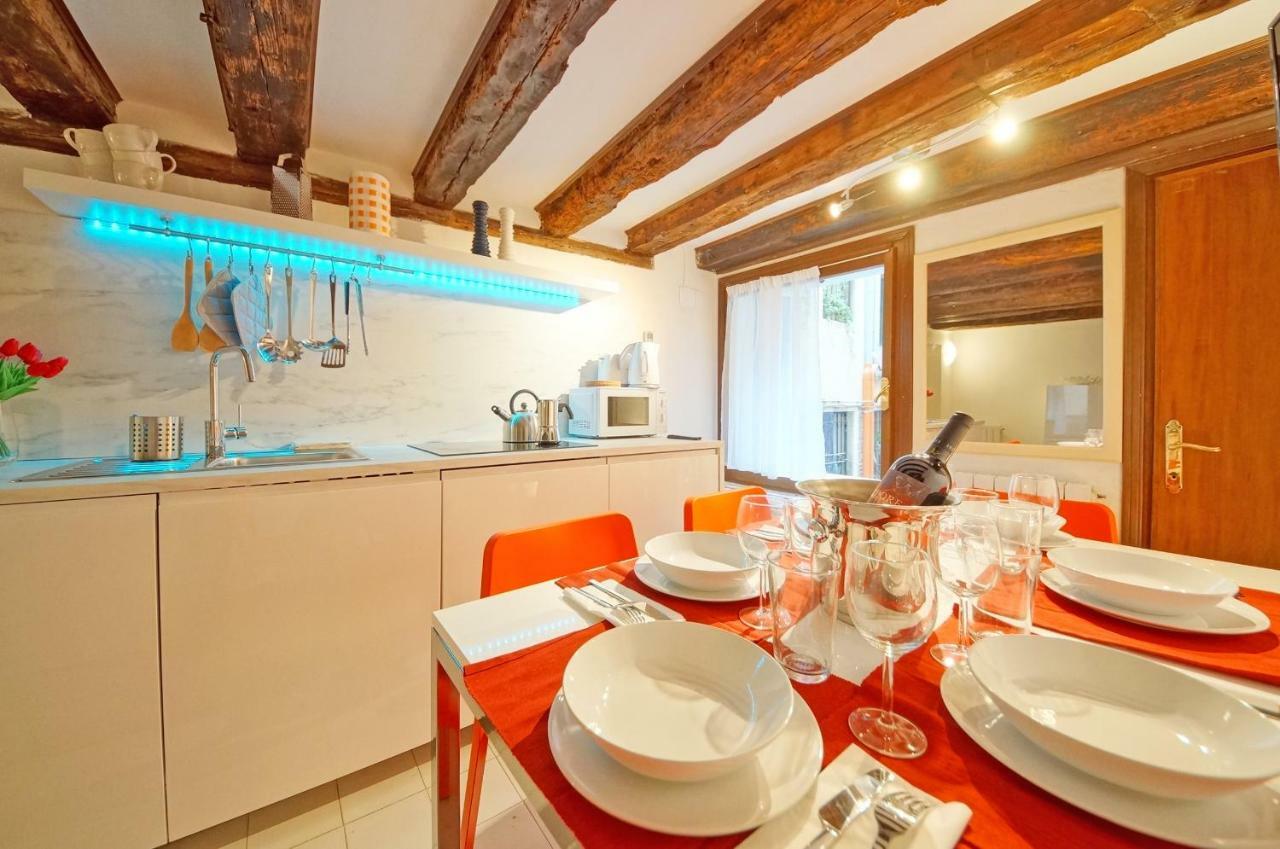 Calle Dei Fabbri San Marco Apartment Wenecja Zewnętrze zdjęcie